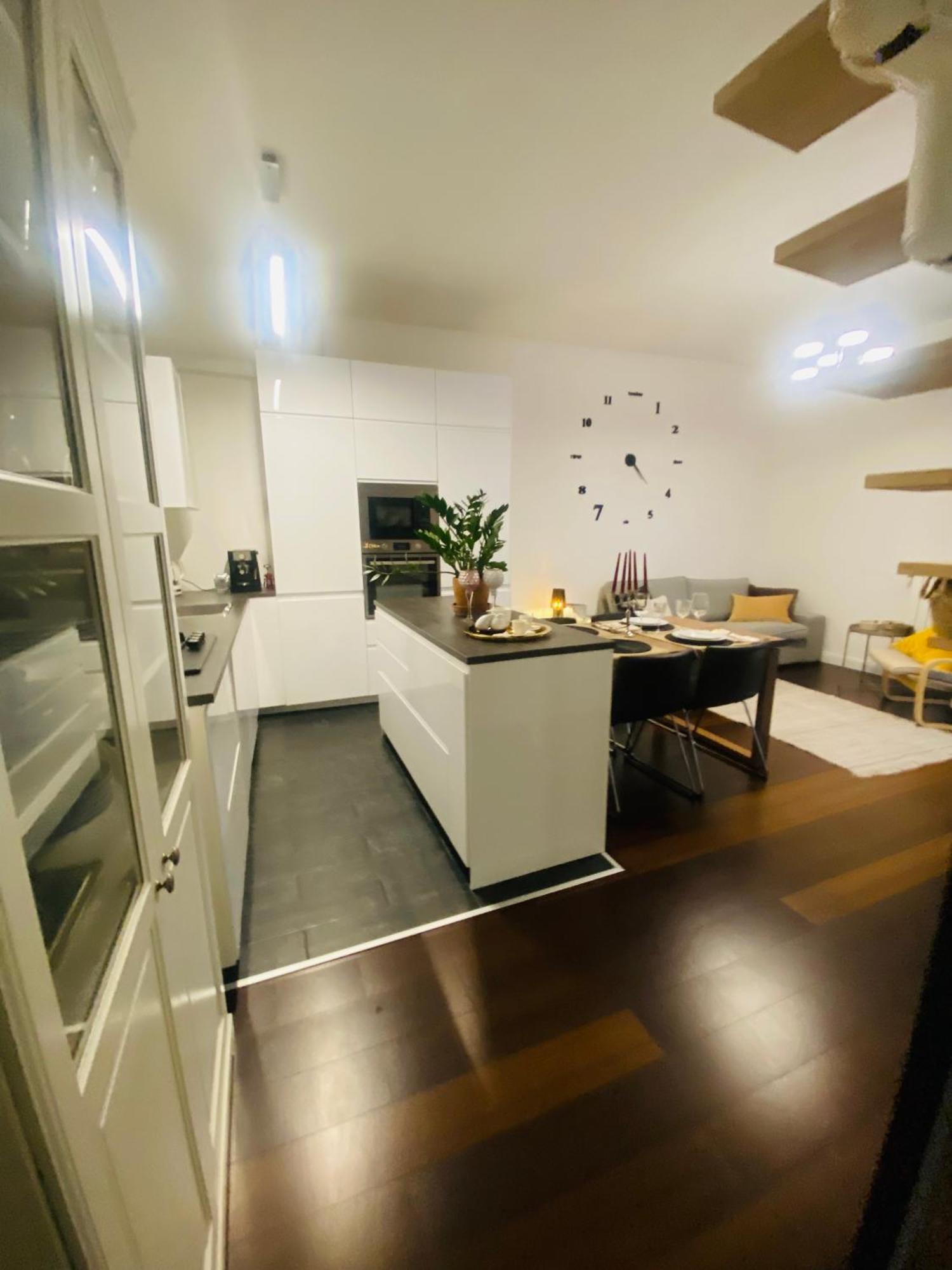 Central Apartment And Parking Verona Exterior photo
